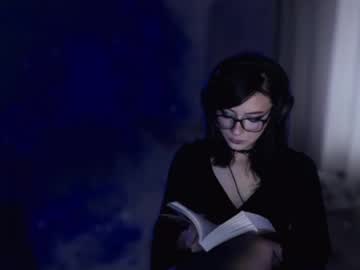 luna dark1
